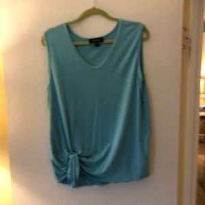 Karen Kane sleeveless shirt